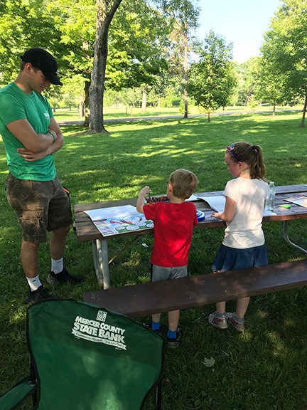 Kids at craft table Buhl Park 